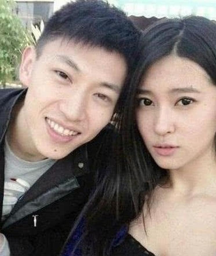保利体育登录入口-37岁男篮传奇人物:身家早已过亿,打20年拿5冠,是CBA现役常青树